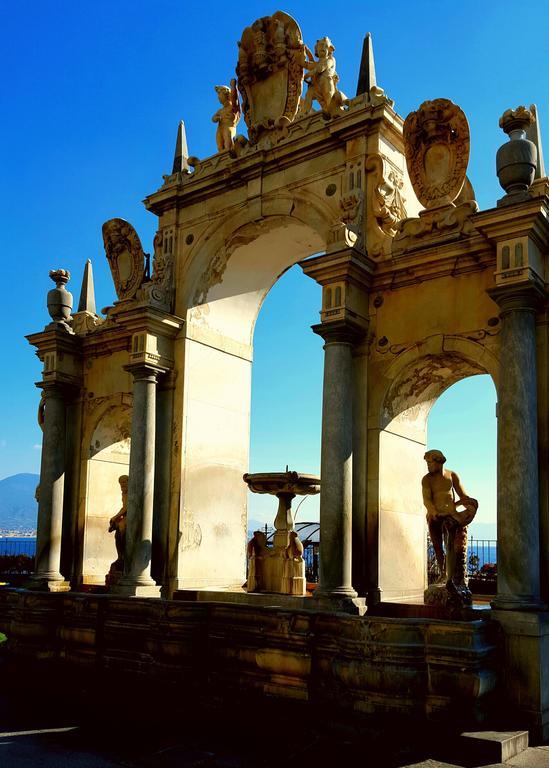 A Casa Di Mamma Bed & Breakfast Napoli Dış mekan fotoğraf