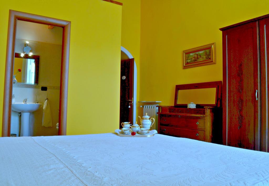 A Casa Di Mamma Bed & Breakfast Napoli Dış mekan fotoğraf
