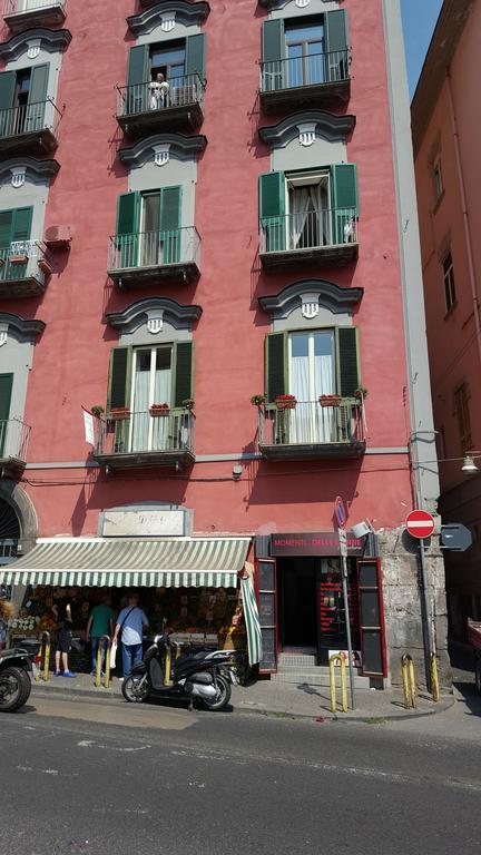A Casa Di Mamma Bed & Breakfast Napoli Dış mekan fotoğraf