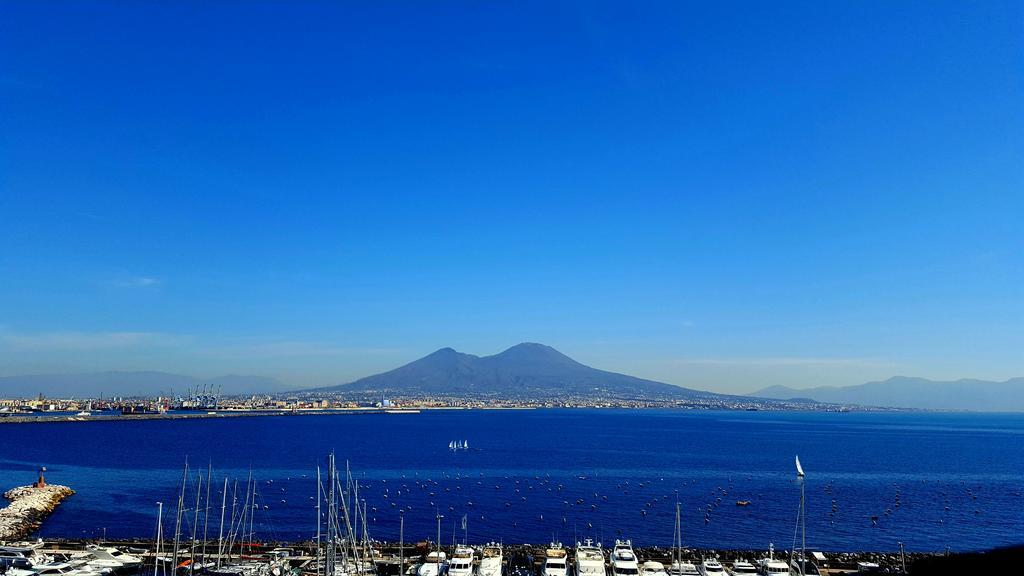 A Casa Di Mamma Bed & Breakfast Napoli Dış mekan fotoğraf