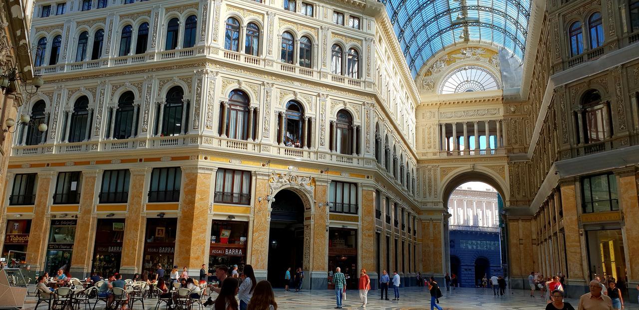 A Casa Di Mamma Bed & Breakfast Napoli Dış mekan fotoğraf