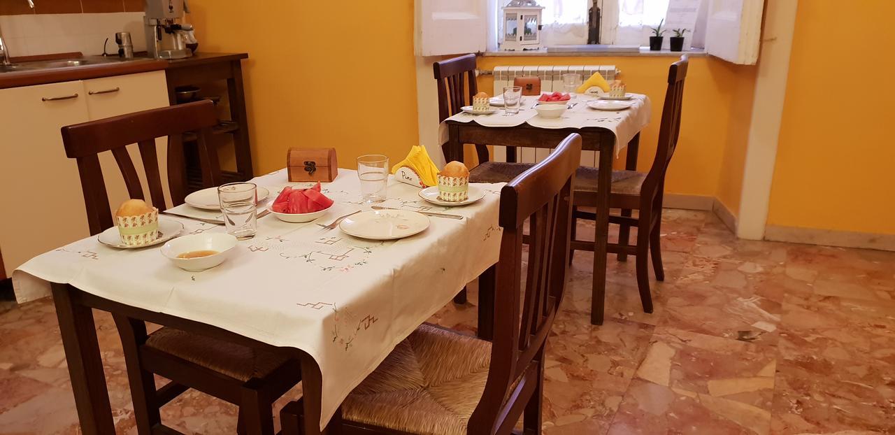 A Casa Di Mamma Bed & Breakfast Napoli Dış mekan fotoğraf
